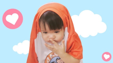 kid with an orange tshirt